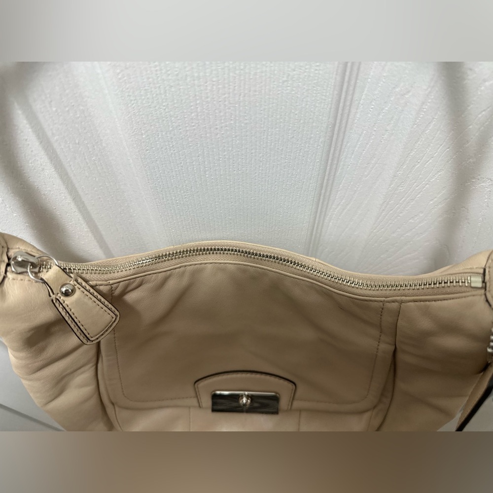 Coach Kristin F22306 Leather Hobo Shoulder Bag Detachable Crossbody in Cream - Picture 8 of 15